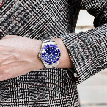 Zegarek typu Rolex Submariner od firmy Benyar