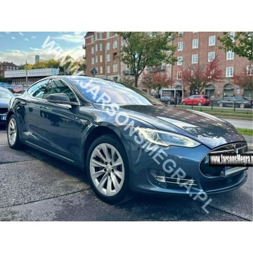 Tesla Model S - 85