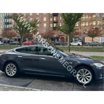Tesla Model S  Liftback 2014 elektryczny, automat - Na sprzedaż za 90 240 zł - Skoczów - zdjęcie 6