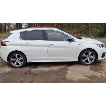 Peugeot 308  Hatchback 2019,  1.5 diesel, automat - Na sprzedaż za 28 999 zł - Pleszew - zdjęcie 2