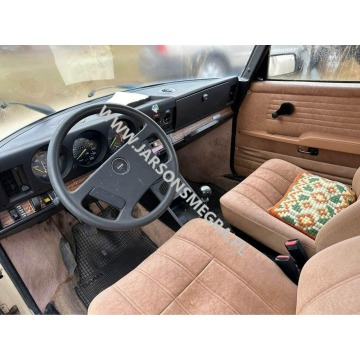 Saab   Sedan/Limuzyna 1984,  2.0 benzyna - Na sprzedaż za 12 000 zł - Skoczów - zdjęcie 4