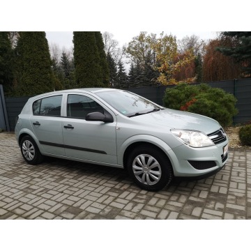 Opel Astra 2009,  1.6 benzyna - Na sprzedaż za 14 900 zł - Strzegom - zdjęcie 4