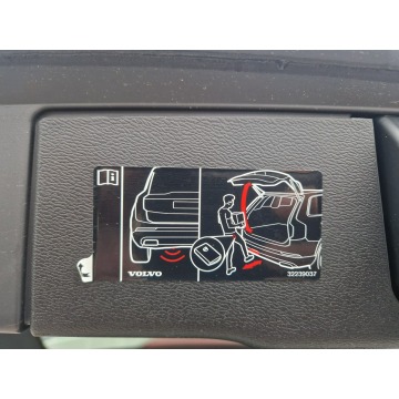 Volvo   SUV 2019,  2.0 benzyna, automat - Na sprzedaż za 137 000 zł - Żory - zdjęcie 11
