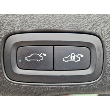Volvo   SUV 2019,  2.0 benzyna, automat - Na sprzedaż za 137 000 zł - Żory - zdjęcie 12