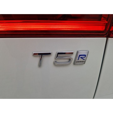 Volvo   SUV 2019,  2.0 benzyna, automat - Na sprzedaż za 137 000 zł - Żory - zdjęcie 9