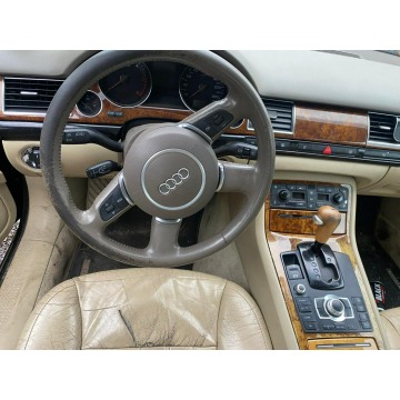 Audi A8  Sedan/Limuzyna 2004,  3.9 diesel, automat - Na sprzedaż za 13 999 zł - Głogów - zdjęcie 6