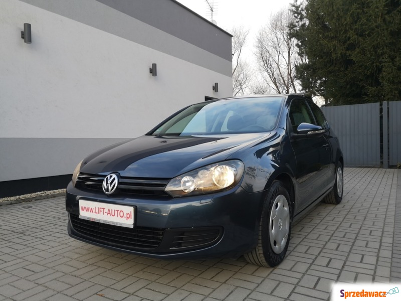 Volkswagen Golf 2009,  1.4 benzyna - Na sprzedaż za 19 900 zł - Strzegom