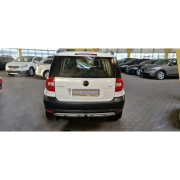 Skoda Yeti  SUV 2013,  1.8 benzyna - Na sprzedaż za 26 300 zł - Mysłowice - zdjęcie 9