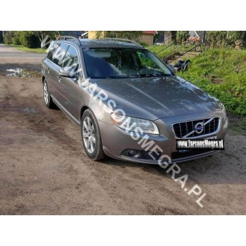 Volvo V70 2012,  1.6 diesel - Na sprzedaż za 25 640 zł - Skoczów - zdjęcie 2