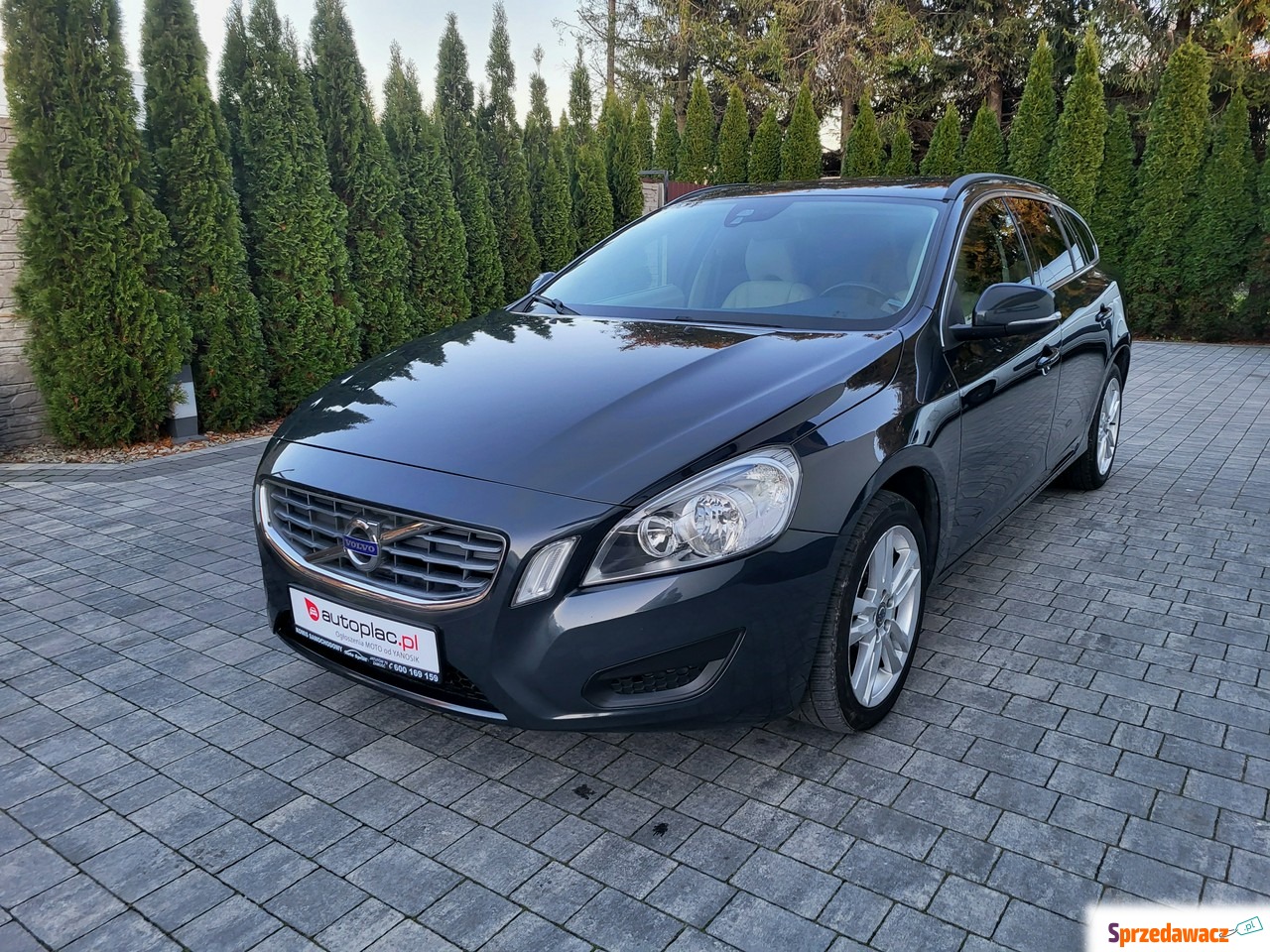 Volvo V60 2011