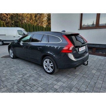 Volvo V60  SUV 2011,  1.6 diesel - Na sprzedaż za 31 500 zł - Jatutów - zdjęcie 10