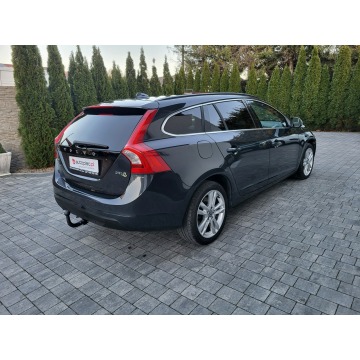 Volvo V60  SUV 2011,  1.6 diesel - Na sprzedaż za 31 500 zł - Jatutów - zdjęcie 9