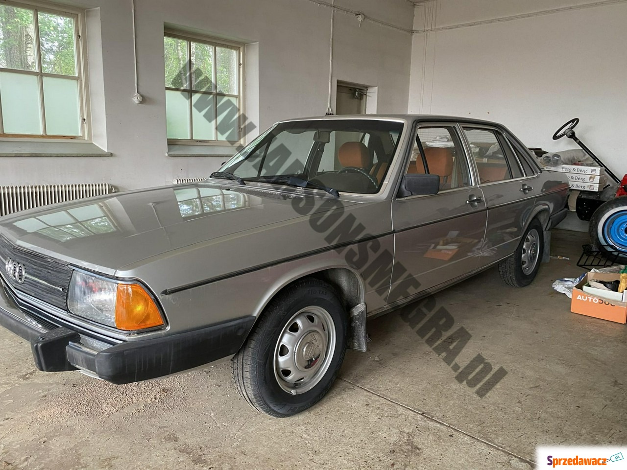 Audi 100 1977