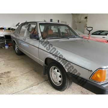 Audi 100  Sedan/Limuzyna 1977,  2.0 benzyna - Na sprzedaż za 26 600 zł - Skoczów - zdjęcie 2