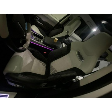 Land Rover Range Rover  SUV 2023,  4.4 benzyna, automat - Na sprzedaż za 409 500 zł - Skoczów - zdjęcie 8