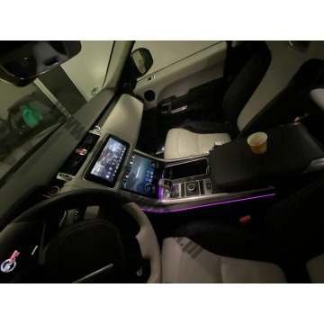 Land Rover Range Rover  SUV 2023,  4.4 benzyna, automat - Na sprzedaż za 409 500 zł - Skoczów - zdjęcie 9
