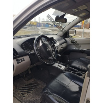 Mitsubishi L200 2010,  2.5 diesel, automat - Na sprzedaż za 29 000 zł - Skoczów - zdjęcie 10
