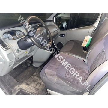 Opel Vivaro  Minivan/Van 2009,  2.5 diesel, automat - Na sprzedaż za 8 000,00 zł - Skoczów - zdjęcie 4