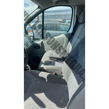 Opel Vivaro  Bus 2007,  2.5 diesel - Na sprzedaż za 9 000,00 zł - Skoczów - zdjęcie 6