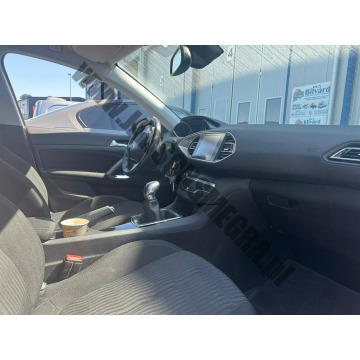 Peugeot 308 2015,  1.2 benzyna - Na sprzedaż za 27 650 zł - Skoczów - zdjęcie 3