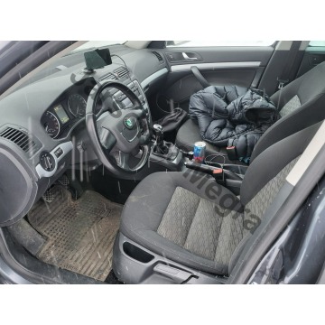 Skoda Octavia 2011,  1.6 diesel - Na sprzedaż za 16 900 zł - Skoczów - zdjęcie 11
