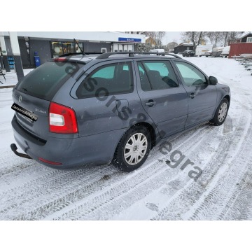 Skoda Octavia 2011,  1.6 diesel - Na sprzedaż za 16 900 zł - Skoczów - zdjęcie 4