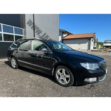 Skoda Superb 2011,  2.0 diesel, automat - Na sprzedaż za 32 300 zł - Skoczów - zdjęcie 2