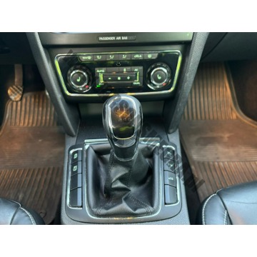 Skoda Superb 2010,  2.0 diesel - Na sprzedaż za 21 000 zł - Skoczów - zdjęcie 6