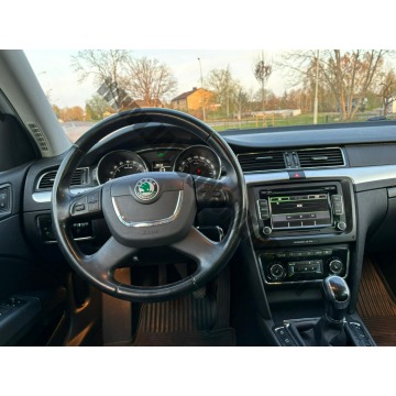 Skoda Superb 2010,  2.0 diesel - Na sprzedaż za 21 000 zł - Skoczów - zdjęcie 5