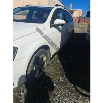Volkswagen Passat 2012,  2.0 diesel - Na sprzedaż za 18 400 zł - Skoczów - zdjęcie 4
