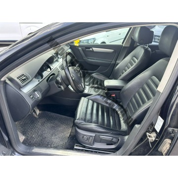 Volkswagen Passat 2014,  2.0 diesel, automat - Na sprzedaż za 32 000 zł - Skoczów - zdjęcie 9