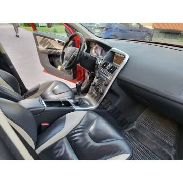 Volvo   SUV 2011,  2.4 diesel - Na sprzedaż za 29 350 zł - Skoczów - zdjęcie 8