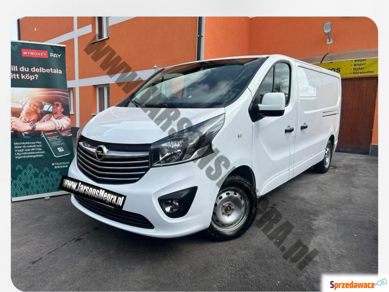 Opel Vivaro  Bus 2016,  1.6 diesel - Na sprzedaż za 52 100 zł - Skoczów