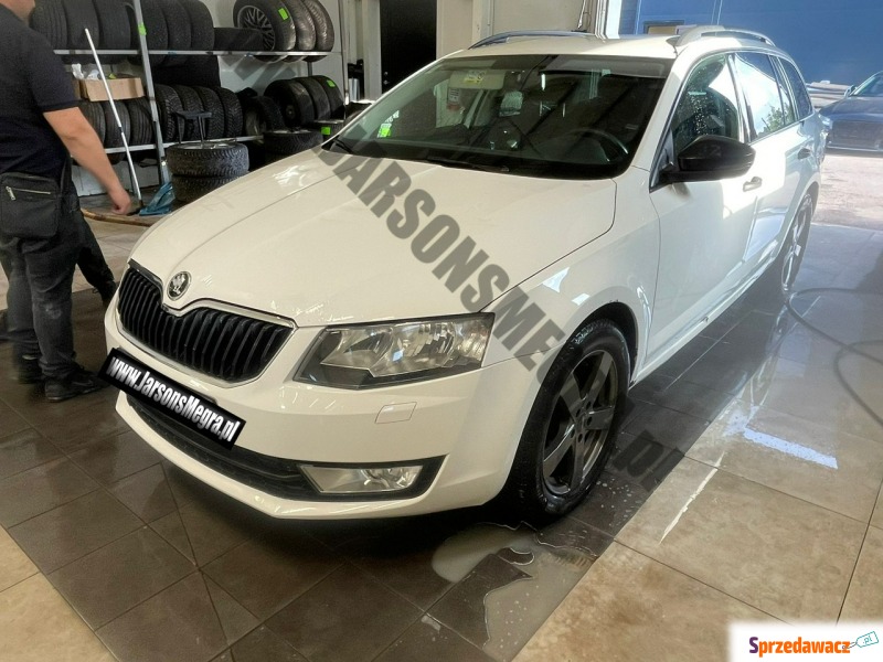 Skoda Octavia 2016,  1.6 diesel, automat - Na sprzedaż za 27 800 zł - Skoczów