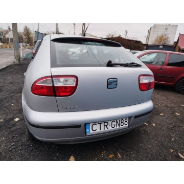 Seat Leon  Hatchback 2005,  1.6 benzyna+LPG - Na sprzedaż za 2 500,00 zł - Toruń - zdjęcie 2