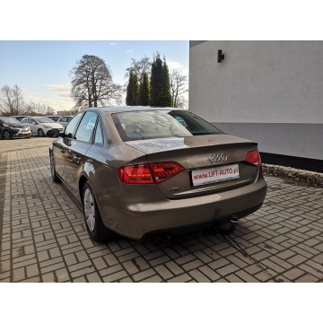 Audi A4 2009,  2.0 diesel - Na sprzedaż za 29 900 zł - Strzegom - zdjęcie 8