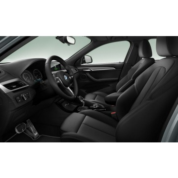 BMW X2  SUV 2023,  2.0 diesel, automat - Na sprzedaż za 174 900 zł - Poznań - zdjęcie 3