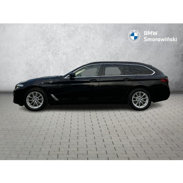 BMW Seria 5 2023,  2.0 diesel, automat - Na sprzedaż za 172 400 zł - Poznań - zdjęcie 2