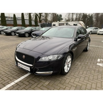 Jaguar XF 2.0d 180 KM