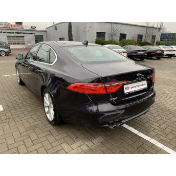 Jaguar XF  Sedan/Limuzyna 2015,  2.0 diesel, automat - Na sprzedaż za 69 900 zł - Kraków - zdjęcie 8