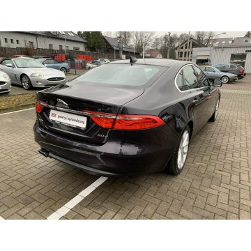 Jaguar XF  Sedan/Limuzyna 2015,  2.0 diesel, automat - Na sprzedaż za 69 900 zł - Kraków - zdjęcie 6