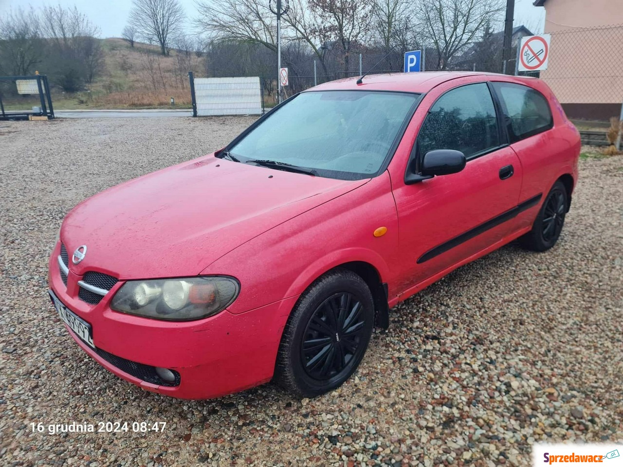 Nissan Almera - sprawna z opłatami