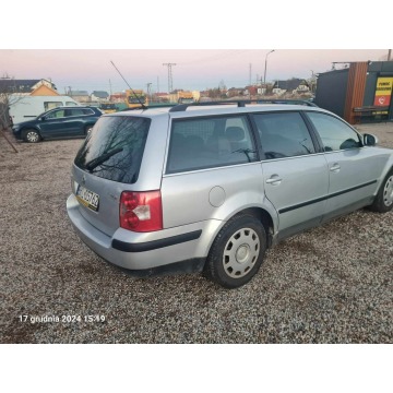 Volkswagen Passat 2004,  1.9 diesel - Na sprzedaż za 4 500,00 zł - Grajewo - zdjęcie 3