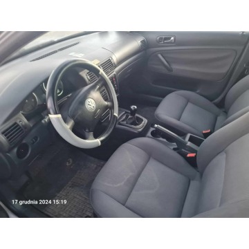 Volkswagen Passat 2004,  1.9 diesel - Na sprzedaż za 4 500,00 zł - Grajewo - zdjęcie 5