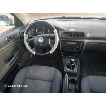 Volkswagen Passat 2004,  1.9 diesel - Na sprzedaż za 4 500,00 zł - Grajewo - zdjęcie 8