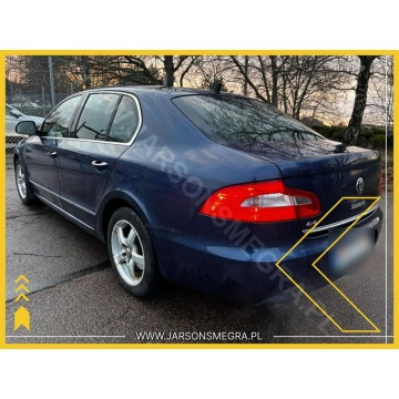 Skoda Superb  Hatchback 2011,  2.0 diesel, automat - Na sprzedaż za 24 120 zł - Skoczów - zdjęcie 7