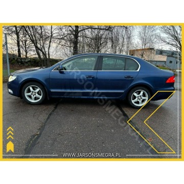 Skoda Superb  Hatchback 2011,  2.0 diesel, automat - Na sprzedaż za 24 120 zł - Skoczów - zdjęcie 8