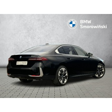 BMW Seria 5  Sedan/Limuzyna 2023,  2.0 hybryda, automat - Na sprzedaż za 282 400 zł - Poznań - zdjęcie 5
