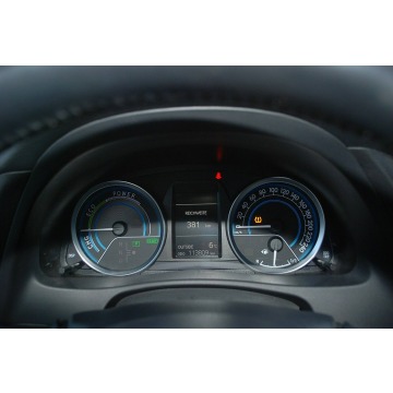 Toyota Auris 2015,  1.8 hybryda, automat - Na sprzedaż za 49 500 zł - Słupsk - zdjęcie 6