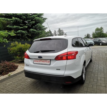 Ford Focus 2017,  1.0 benzyna - Na sprzedaż za 29 900 zł - Strzegom - zdjęcie 6